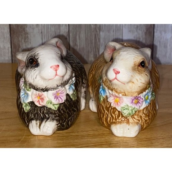 Heartfelt Kitchen Creations Easter Bunny Rabbit Salt & Pepper Shakers Decor - Picture 1 of 7